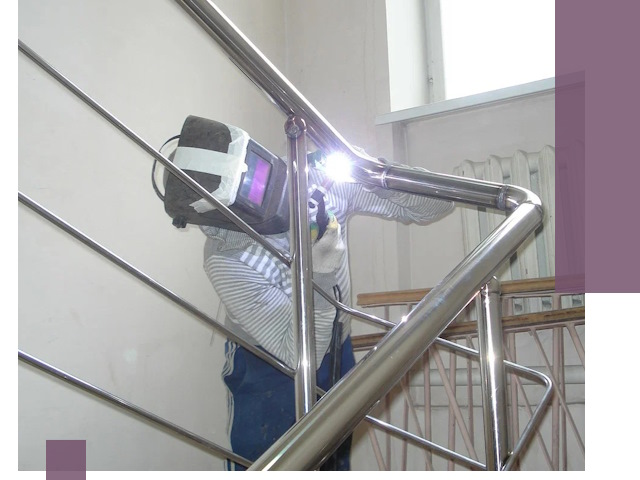 Монтаж перил и ограждений качественно в Батайске