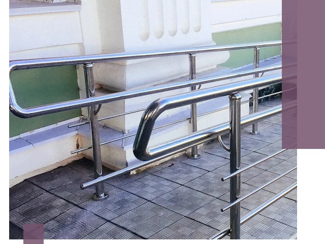 Ограждения пандусов из металла и нержавейки в Батайске