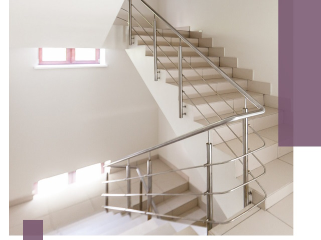 Установка и замена перил в подъезде в Батайске