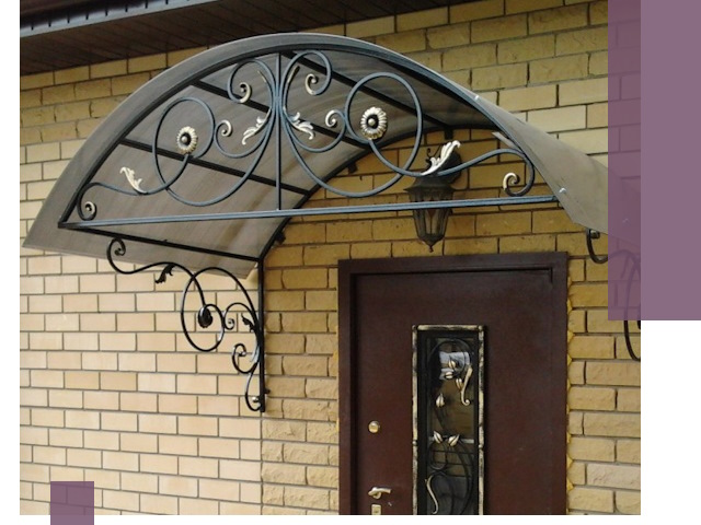 Изготовление козырьков из металла под ключ в Батайске