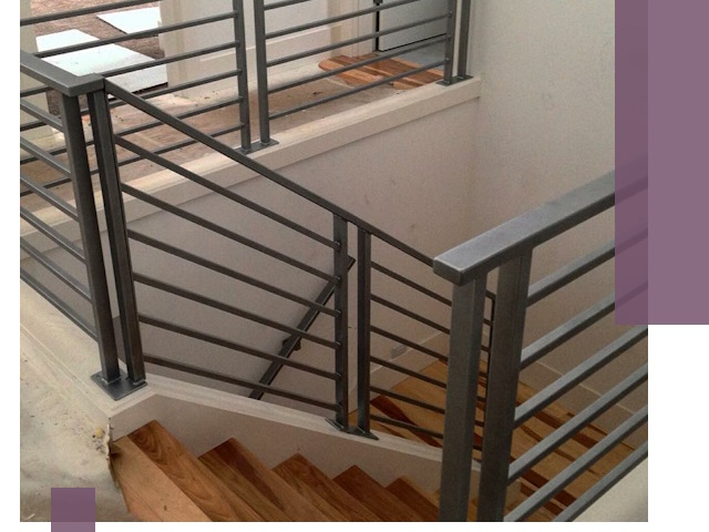 Изготовление поручней из металла и дерева в Батайске